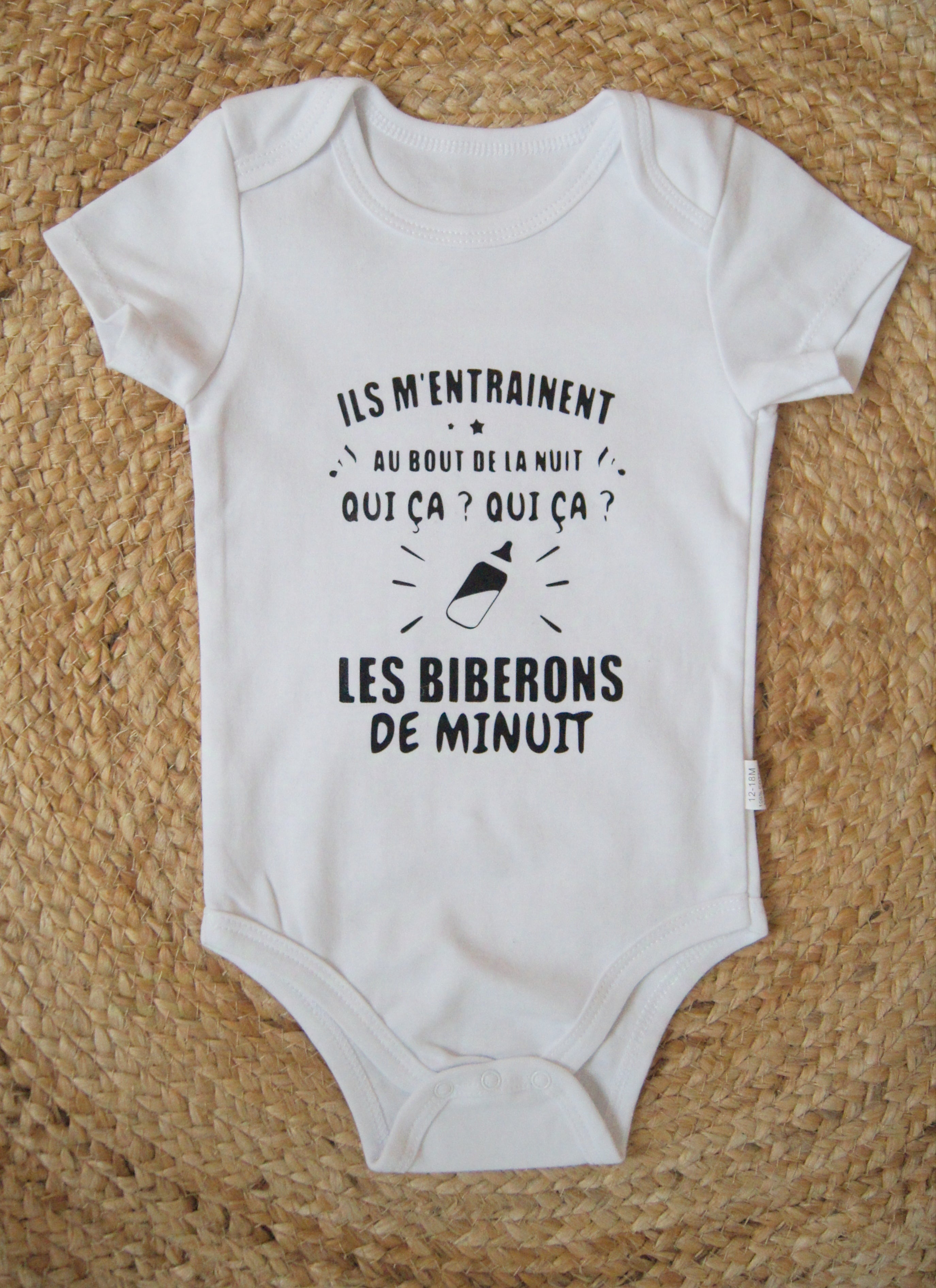 Body " Ils m'entrainent au bout de la nuit Qui ça? Qui ça? Les biberons de minuit"