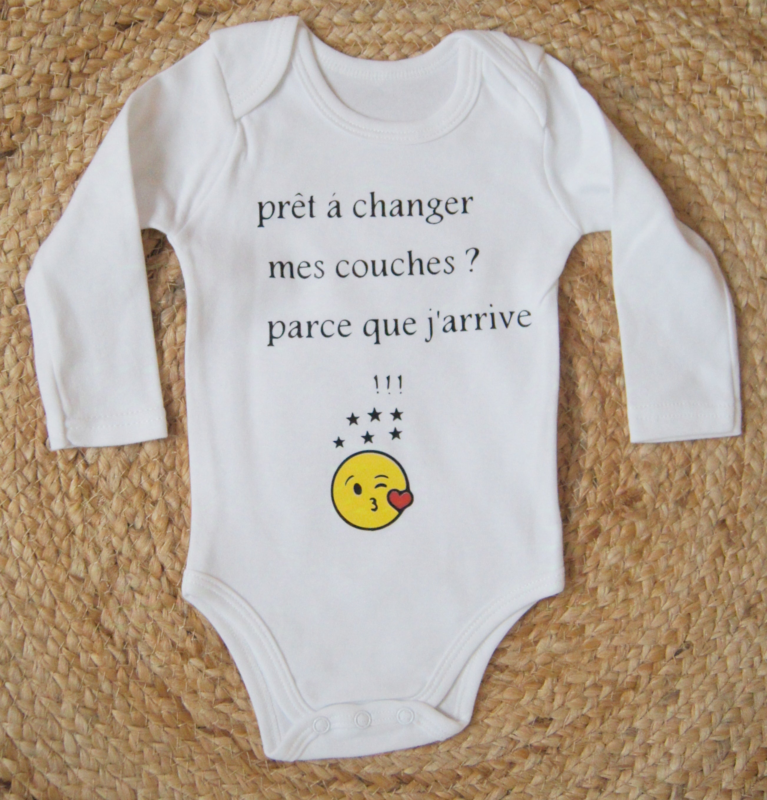 Body " Prét à changer mes couches? parce que j'arrive."